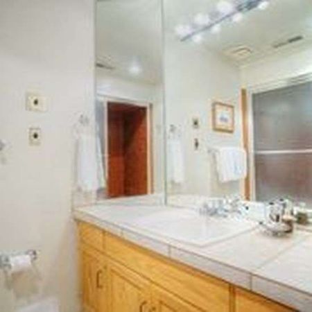 Abode At Lakeside Park City Rom bilde